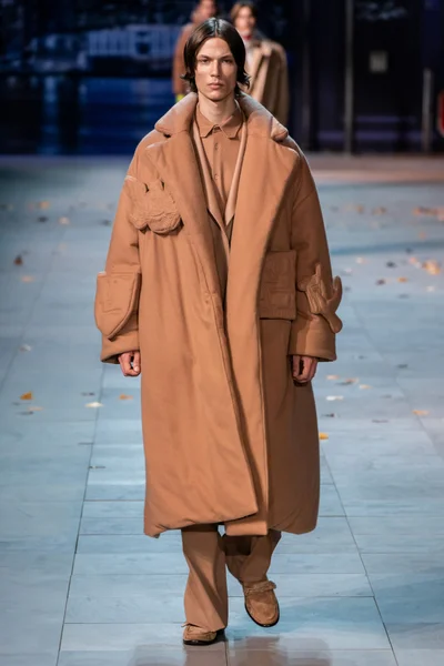 Look 38